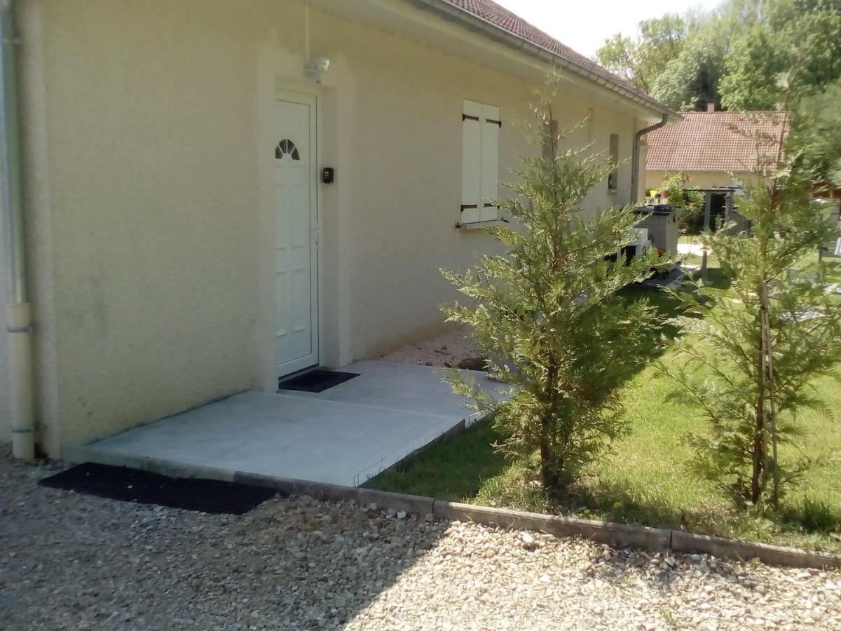 Loft A La Campagne Apartment Parmilieu Exterior photo